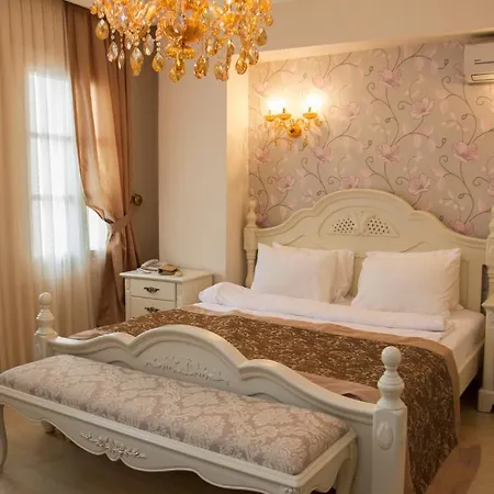 Hotel Lavin 5*