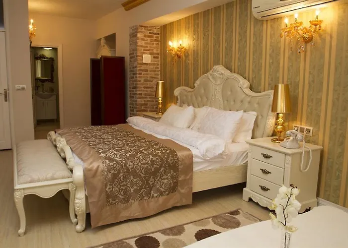 Lavin Hotel