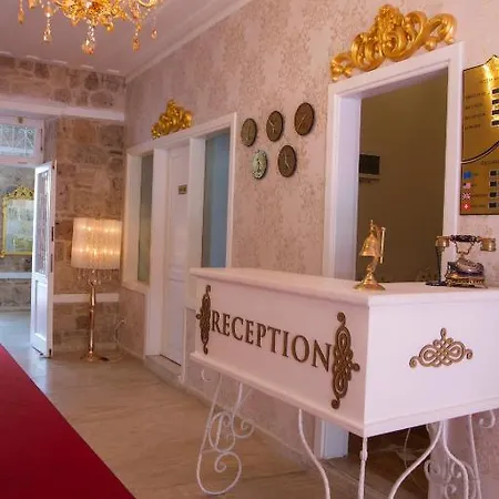 Lavin Antalya
